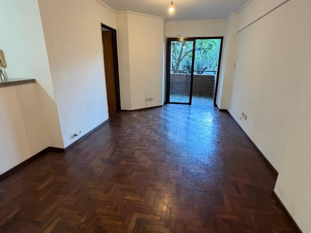 Alquilo departamento de 1 dormitorio en lugones 338 frente al parque sarmiento en Nueva Cordoba ? 50m?