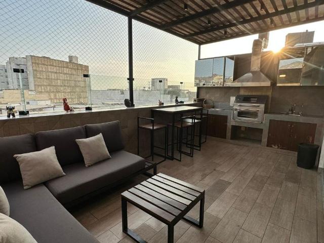 Alquilo Departamento Duplex de 4 Dormitorios 4 Baños