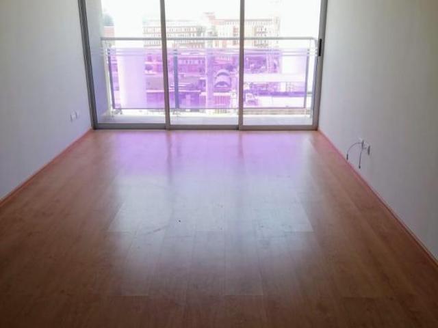 Alquilo departamento frente a parque
