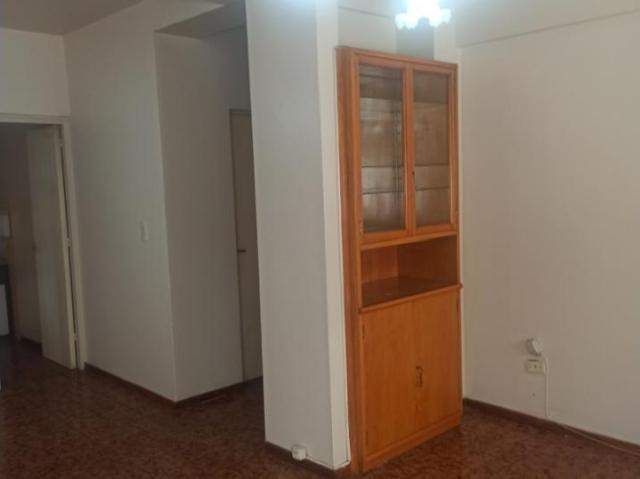 Alquilo Dpto Centro, Edificio Natania 1, 2 Dormitorios, Disponible, Bajas Expensas