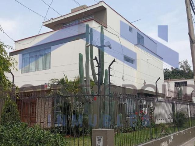 Alquilo en tercer piso dpto habitaciones ovalo quinones san borja