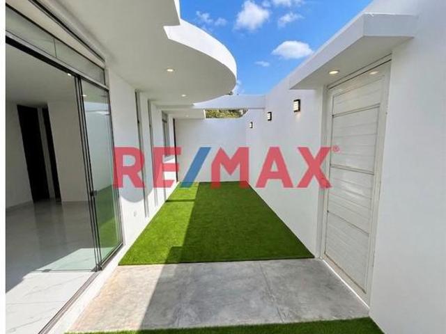 ✔✔Alquilo Linda Casa De Semiestreno ❗❕En Corales 2 Piura En Esquina Al Costado De Parque 103 M2 Confort, Espacio Y Tranquilidad ✔✔