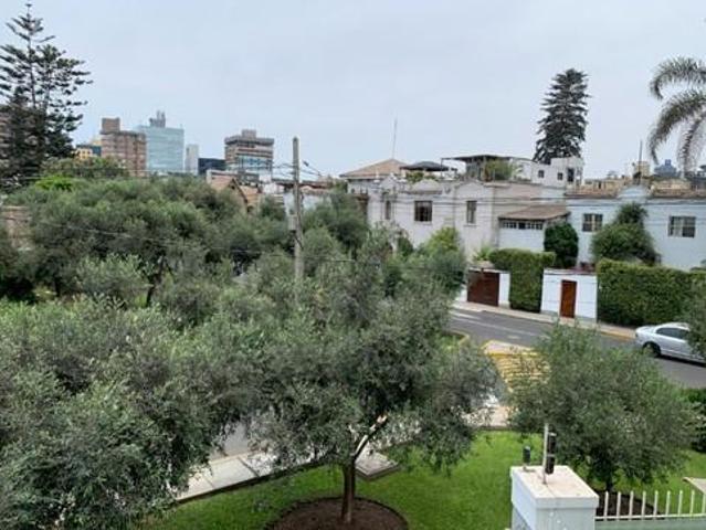 Alquilo Lindo Dpto en calle Antero Aspillaga 2, Urb Olivar, Piso 2, San Isidro