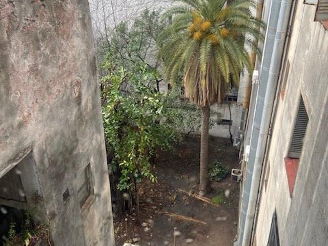 ALQUILO 4 Ambts. + escritorio con 2 baños SIN EXPENSAS