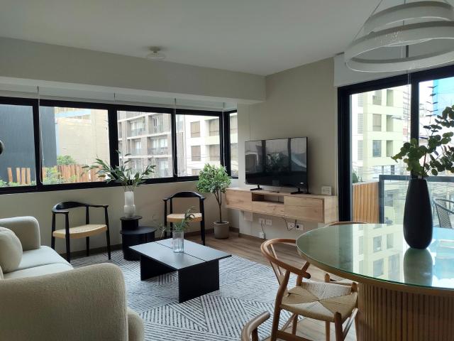 Alquilo/Vendo Lindo Departamento AMOBLADO de estreno en Calle San Martín con estacionamiento