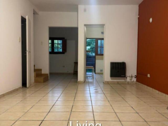 Alq. Casa c2 dorm. B Quintas de Arguello