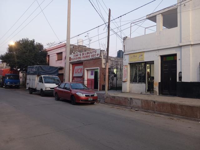 Alq. Local monoambiente.B° San Martín
