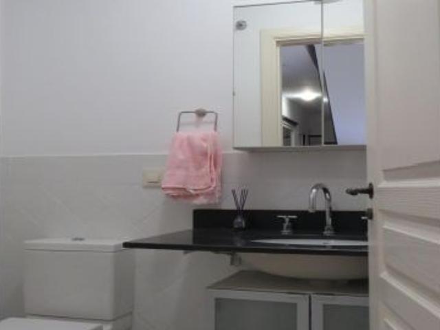 ALREALTY ALQUILA EXCLUSIVO ADOSADO EN SEGOVIA S. LORENZO