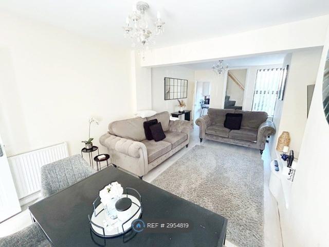 Alston Road, Ipswich IP3, 3 bed terraced house to rent, £1,200 pcm | PrimeLocation