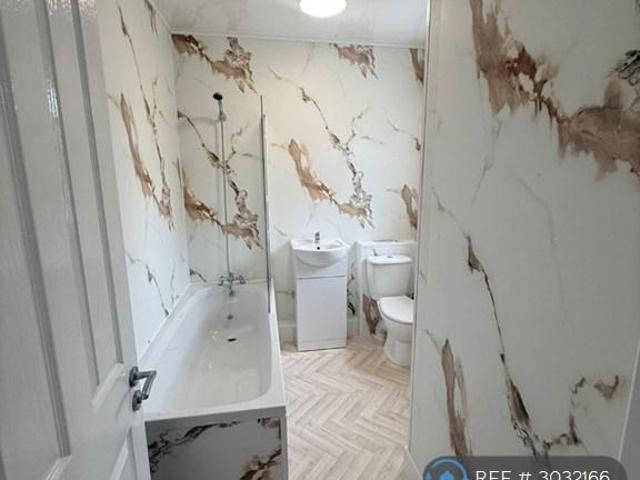 Alstonfield Road, Liverpool, L14 3 bed terraced house to rent £965 pcm £223 pw