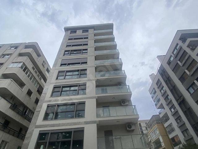Alsancak En Güzel Lokasyonında Satılık 2+1 Daire