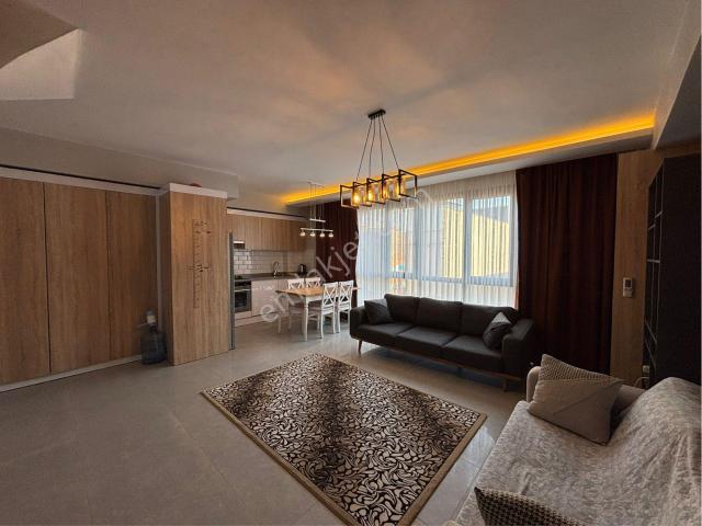 Alsancak Kahramanlarda Yeni Binada Dublex 2+1 Eşyalı Kiralık Daire!