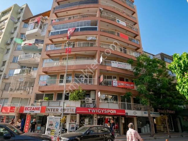 Alsancak Kalbinde Devlet Hastanesi Karşısı 3+1 Satılık