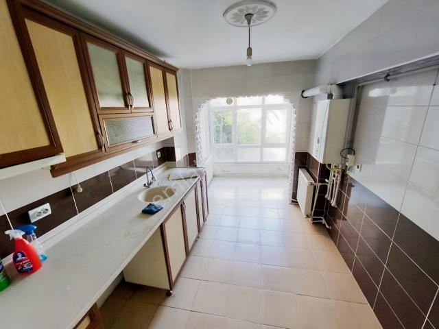 Alsancak Mah 2+1 Geniş Kiralık Muhteşem Bir Konumda