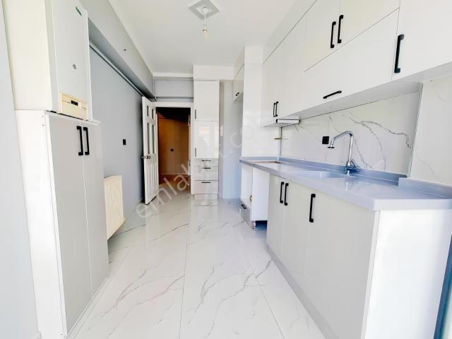 Alsancak Mah.mit baglıca Sınırı Full Yapılı 3+1 Satılık