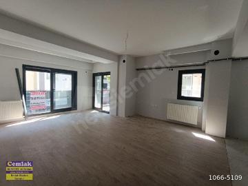 ALSANCAK'TA SIFIR İNŞAAT 1.KAT 2 BANYOLU OTOPARKLI SATILIK DAİRE