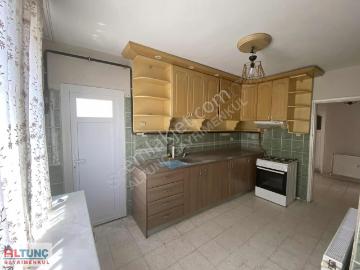 Altunç'dan Gürselpaşada Kiralık Geniş Oturumlu 3+1 Daire