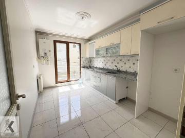 Altunoğlundan Metrobüse 2 Dakika 2+1 90m2 Yeni Bina Arakat