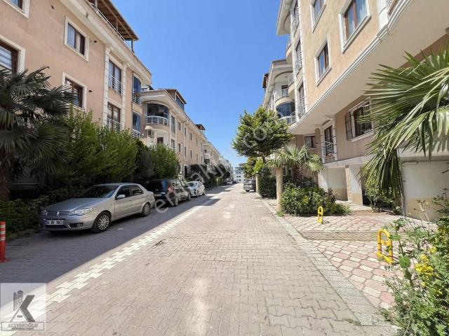 Altunoğlundan 3+1 Site İçinde Otoparklı Asansörlü Ara Kat