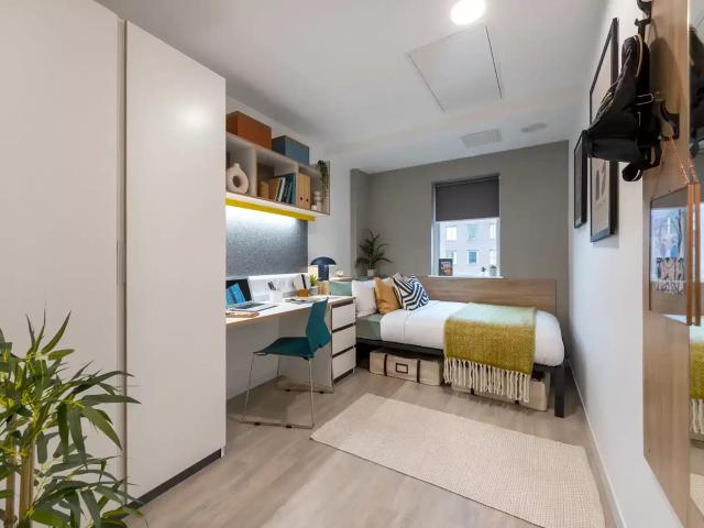 Altura Birmingham Student Accommodation | Amber