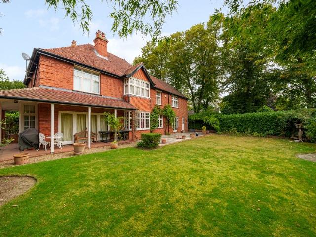 Altwood Road, Maidenhead SL6, 5 bed detached house to rent, £3,750 pcm | PrimeLocation