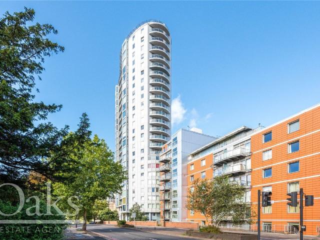 Altyre Road, Croydon CR0, 2 bed flat to rent, £1,950 pcm | PrimeLocation