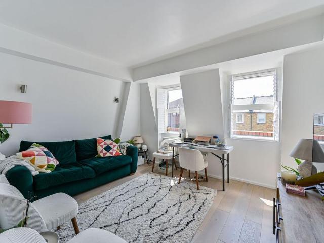 Alt Grove, Wimbledon, London, SW19 1 bed flat to rent £3,250 pcm £750 pw