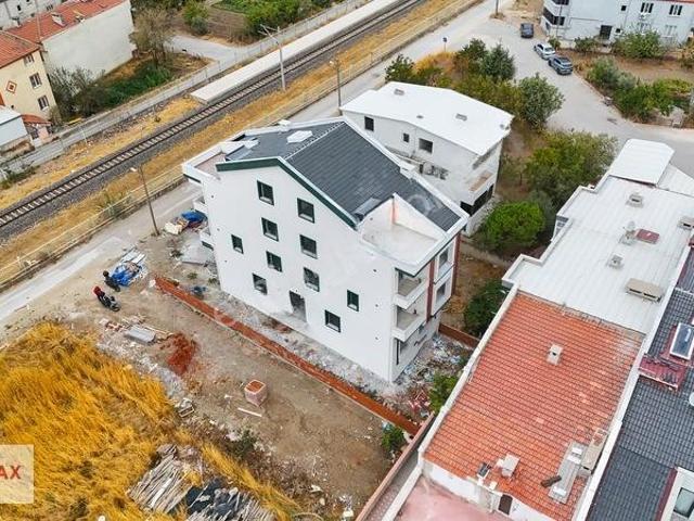 Altıeylül Gümüşçeşme Mahallesi'nde Satılık 2+1 Sıfır Daire