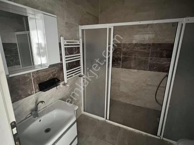 Altıkat Emlaktan Acil Satılık 4+1 Masrafsız Daire