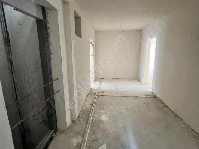 Altıkat Emlaktan Satılık 3+1 Arakat