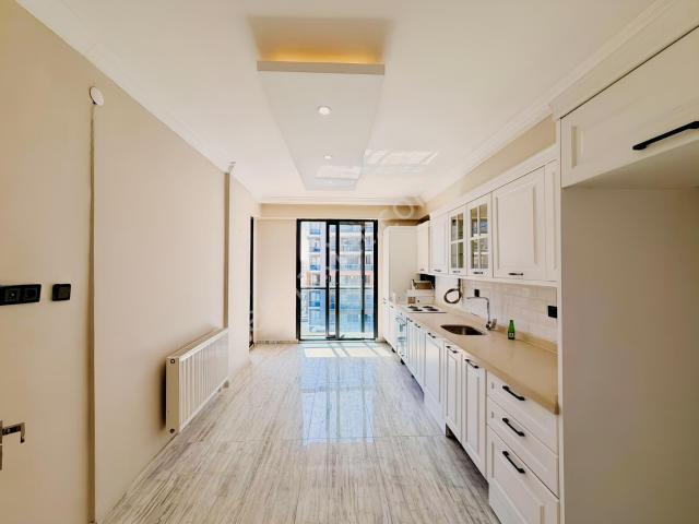 Altınşehir Mahallesi Site İçerisinde Satılık 3+1 Daire