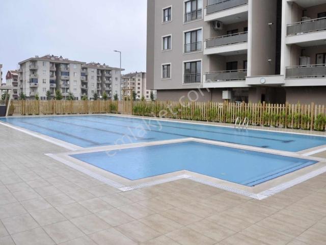 Altınşehir Saluspark Havuzlu Sitede Ara Kat 3+1 Daire