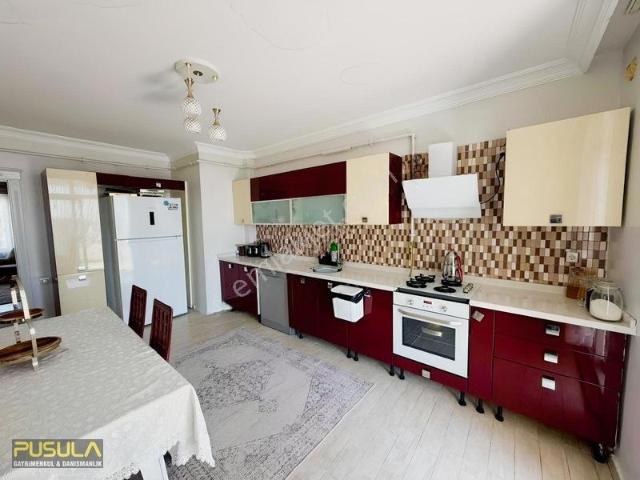 Altınşehir Üni. Tarafı 230m2 4+1 6. Kat Daire