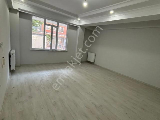 Altınşehirde Kiralık 2+1 Sıfır Bina Yüksek Giriş Daire