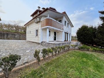 Altın Emlak Trabzonda Satılık Fırsat Villa