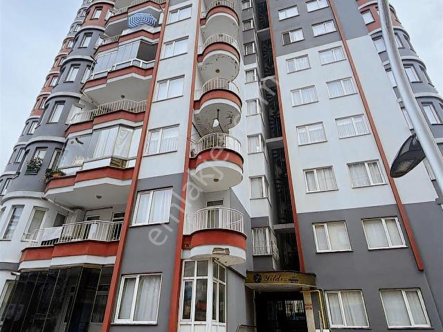 Altın Emlak Rize Deniz Ve Şehir Manzaralı 3+1 Satılık Daire