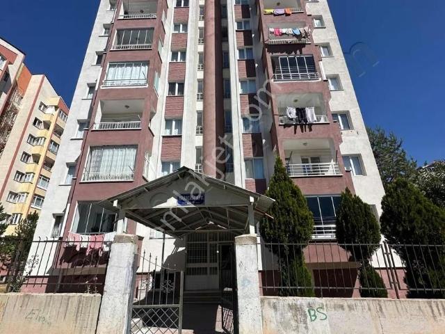 Altın Emlak Satıyor! Şeyh Şamil Mahallesinde Fırsat 3+1 Daire