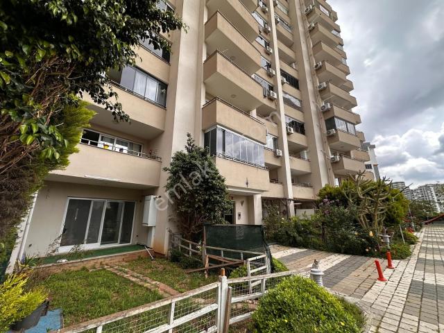 Altın Emlak Satıyor.full Donatılı Site İçerisinde 1+1