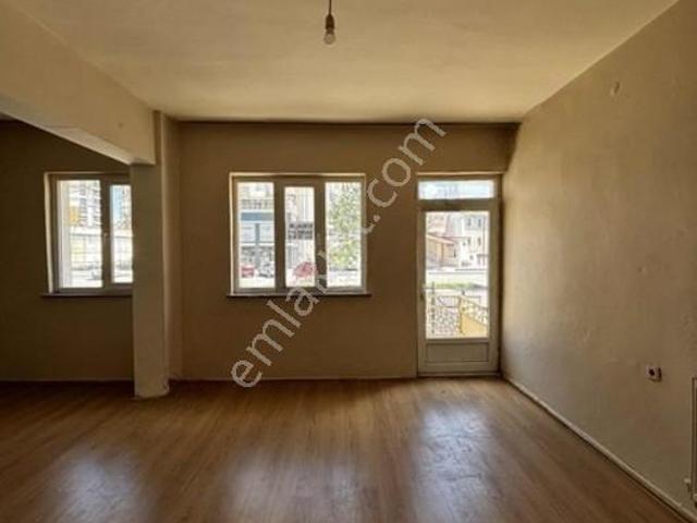 Altın Emlak'tan 3+1 Fırsat Kiralık Daire