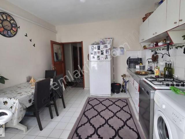 Altın Emlaktan Yazıcızade De Geniş M2 Lı 3+1 Satılık Daire