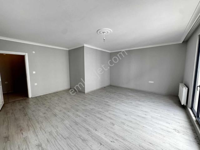 Altın Emlaktan Araklı Da Kiralık 2+1 Daire