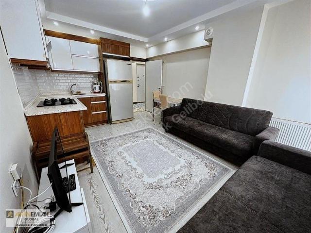 Altın Emlaktan Havuzlu Site İçerisinde Kiralık 1+1 Daire