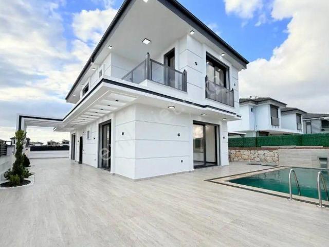 Altın Gibi Yatırım İnci Gibi Bir Yaşam İsteyenler İçin Ultra Lüks 4+1 Villa ‼️