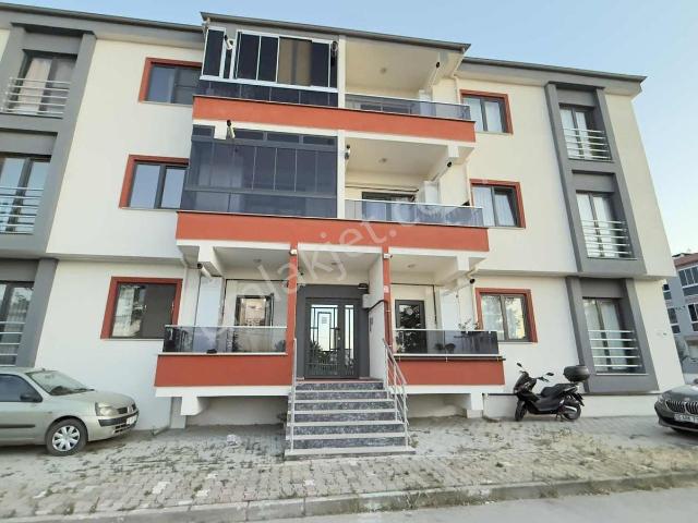 Altın Otelin Yanında Satılık 2+1yüksek Giriş Daire