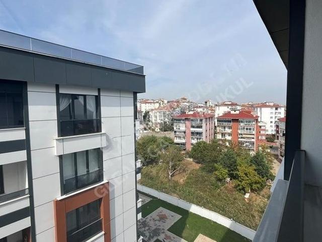 Altınova 2+1 Site İçerisinde Kiralık Daire