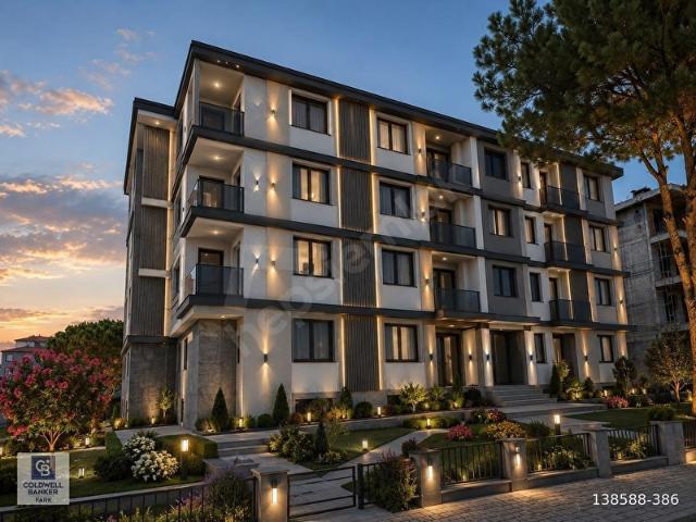 Altınova Merkezde Denize 2 km Uzaklıkta 1+1 2+1 Satılk Daireler