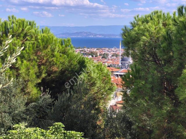 Altınoluk'ta Deniz Manzaralı Eşyalı 2+1 Satılık Daire