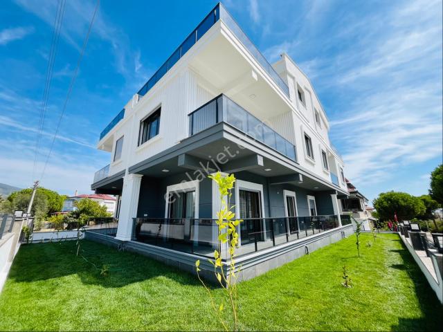 Altınoluk Doyran Mevkiinde Denize Yakın Bahçeli Yüksek Giriş Lüx Son 2 Adet 2+1 Sıfır Daire