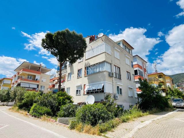 Altınoluk Denize Yakın Tek Tapu 3 Ayrı Daire 2+1 Ve 2 Adet 1+1 Kira Getirisi Yüksek Yatırımlık