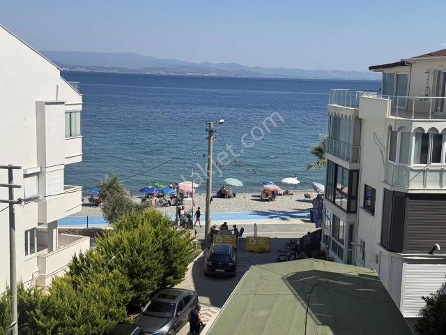 Altınoluk Özdemir Sitesinde Denize Sıfır 2+1 Daire